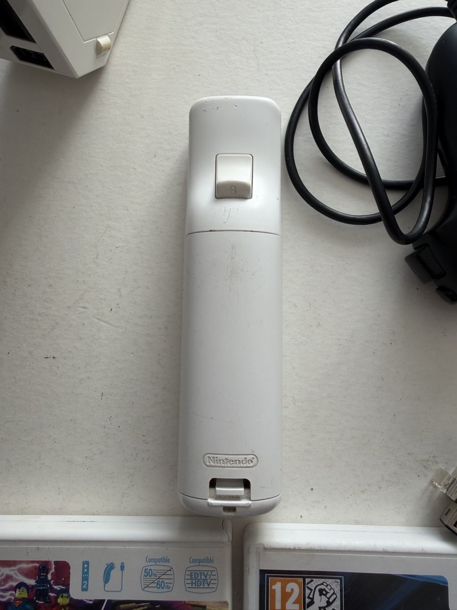 Nintendo Console: Lot Console Wii + 15 Jeux – Usato da Genève venduto da sho_67qj 7