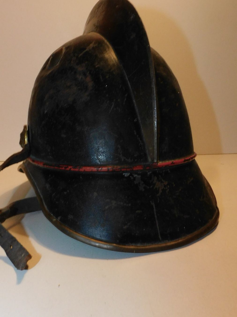 Abbigliamento & accessori d'epoca: Feuerwehr Helm antiker Helm Uniform Helm – Usato da Sursee venduto da 76 4