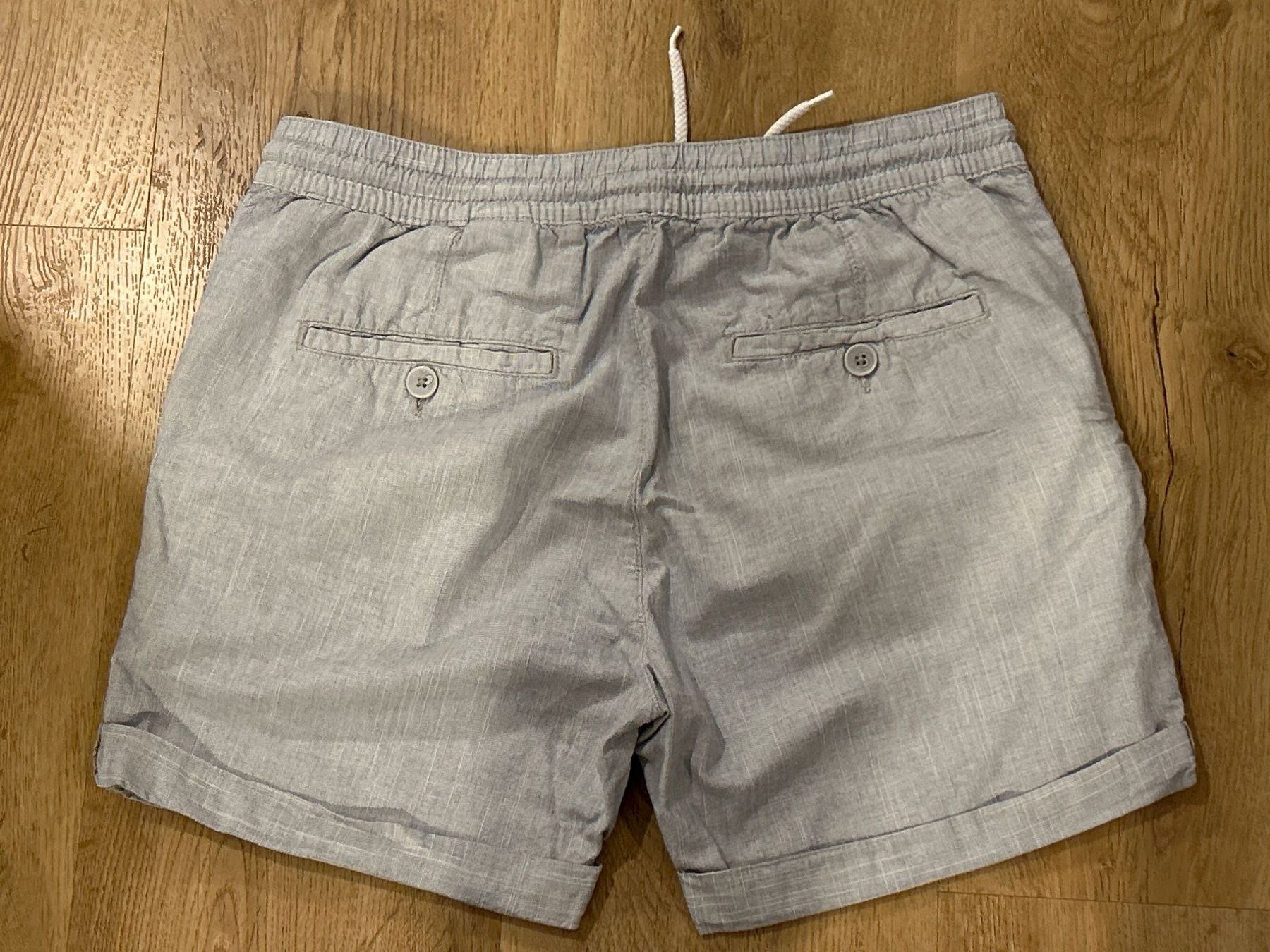 H&M Pantaloni: Herren Shorts hellblau  von  H&M Gr. M, – Usato da Brunnen venduto da Nala2929 2