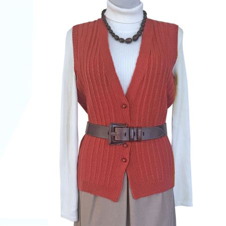 Gilet Weste M/L rostrot handgestrickt ca. 1960s Zopfmuster