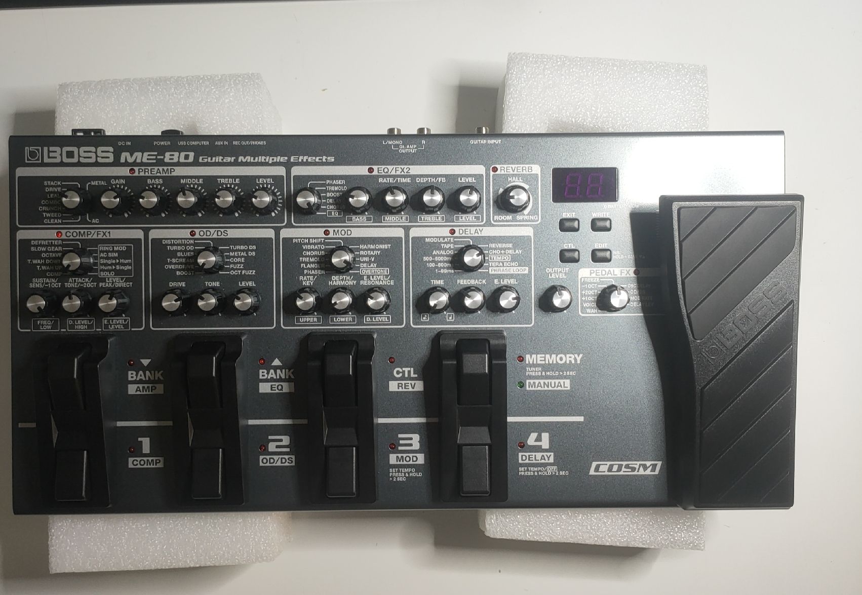 Boss Musikinstrumente: BOSS ME-80 Guitar Multiple Effets Cosm – Neu und originalverpackt aus Onex von Samuel_80 1
