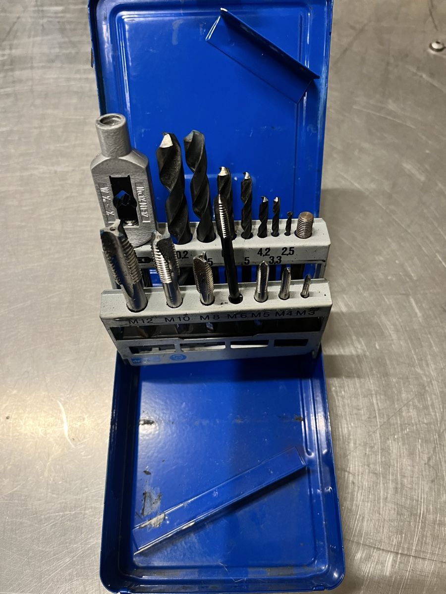 Alle Werkzeuge: Gewindeschneider Set SFS Garant – Gebraucht aus Riedtwil von ste_6ft2