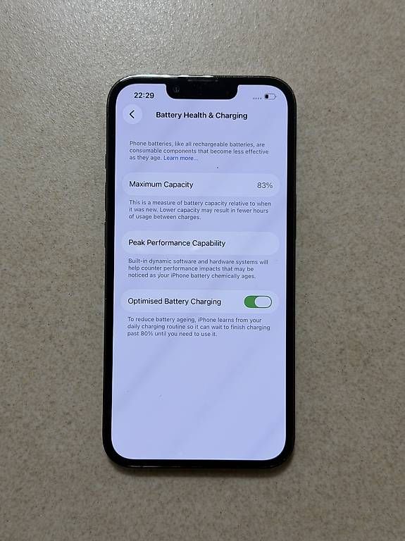 Telefoni cellulari / Smartphones: Apple iPhone 13 Pro 256GB Graphit – Usato da Wil SG venduto da petraba 2