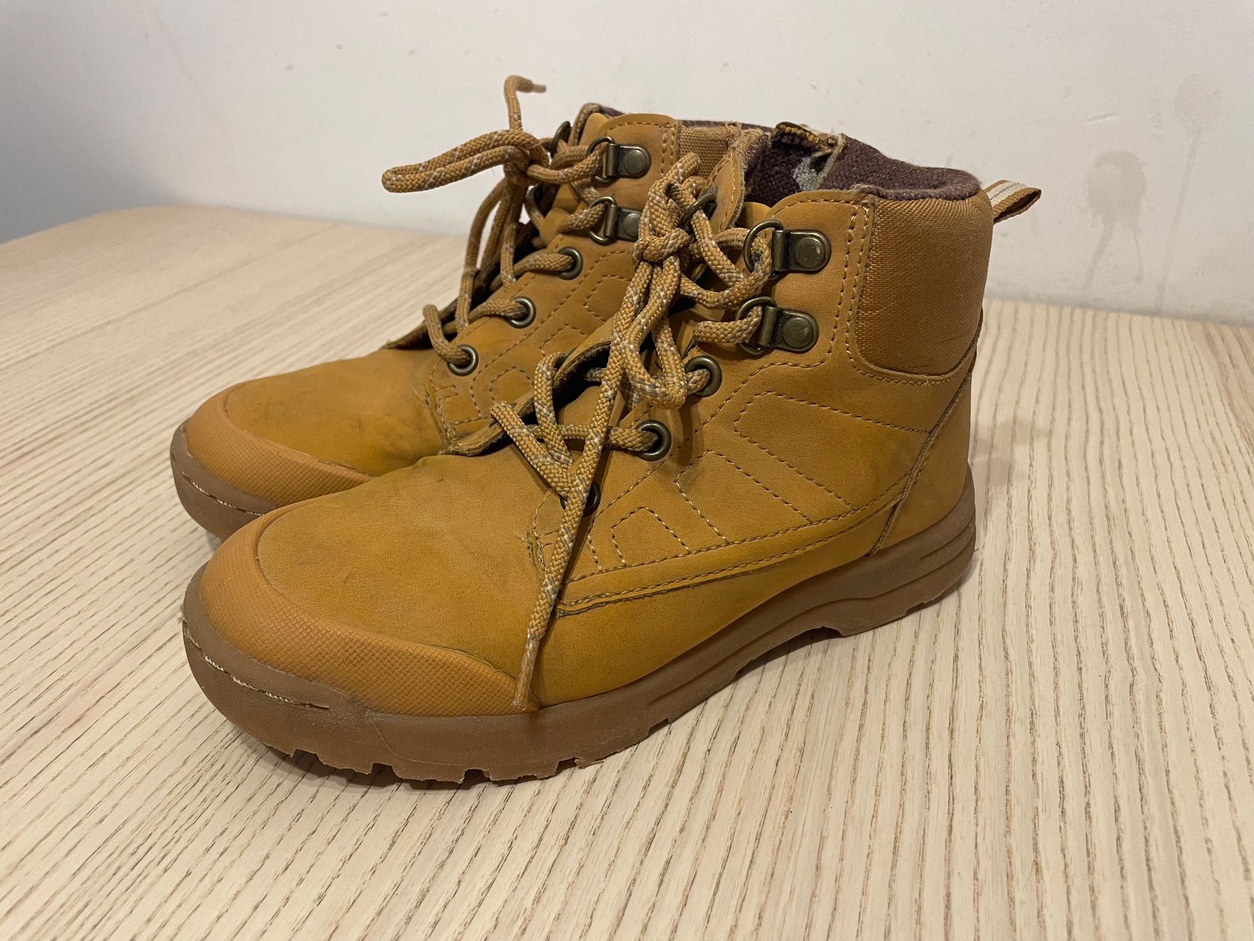 Zara Scarpe per ragazzi: Herbstschuh für Kinder – Usato da Wiesendangen venduto da Blupics