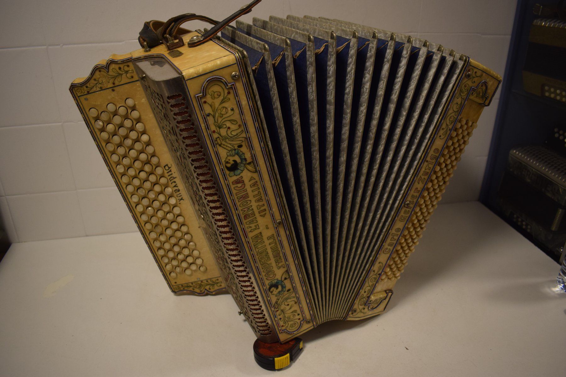 Strumenti musicali: Akkordeon Cooperativa Stradella – Usato da Zürich venduto da Brockito 4