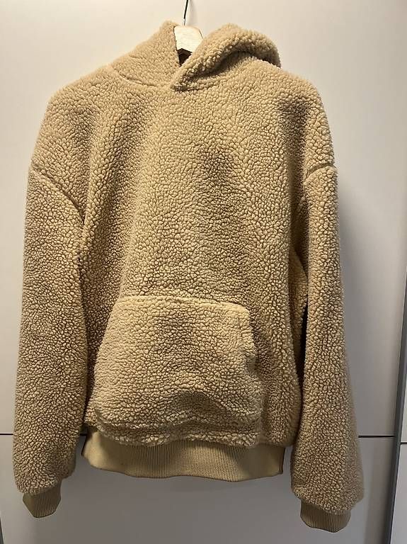 Pullover & Sweatshirts: Urban Classics – Neu und originalverpackt aus St. Gallen von bli_5hp8