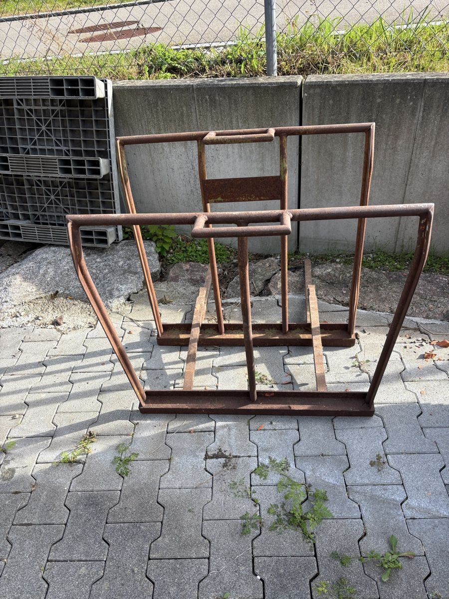 Pallets: Palettrahmen – Usato da Turbenthal venduto da inf_77rq