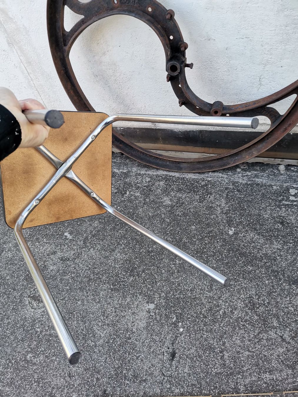 Hocker: Tabourettli, Hocker, Sitz, Vintage Tabourettli, Stuhl – Gebraucht aus Wiedlisbach von materialkreislauf 5
