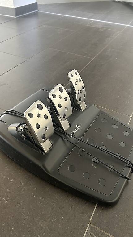 Manettes: Logitech G 29 – D'occasion à Lupsingen par fab_6pvm