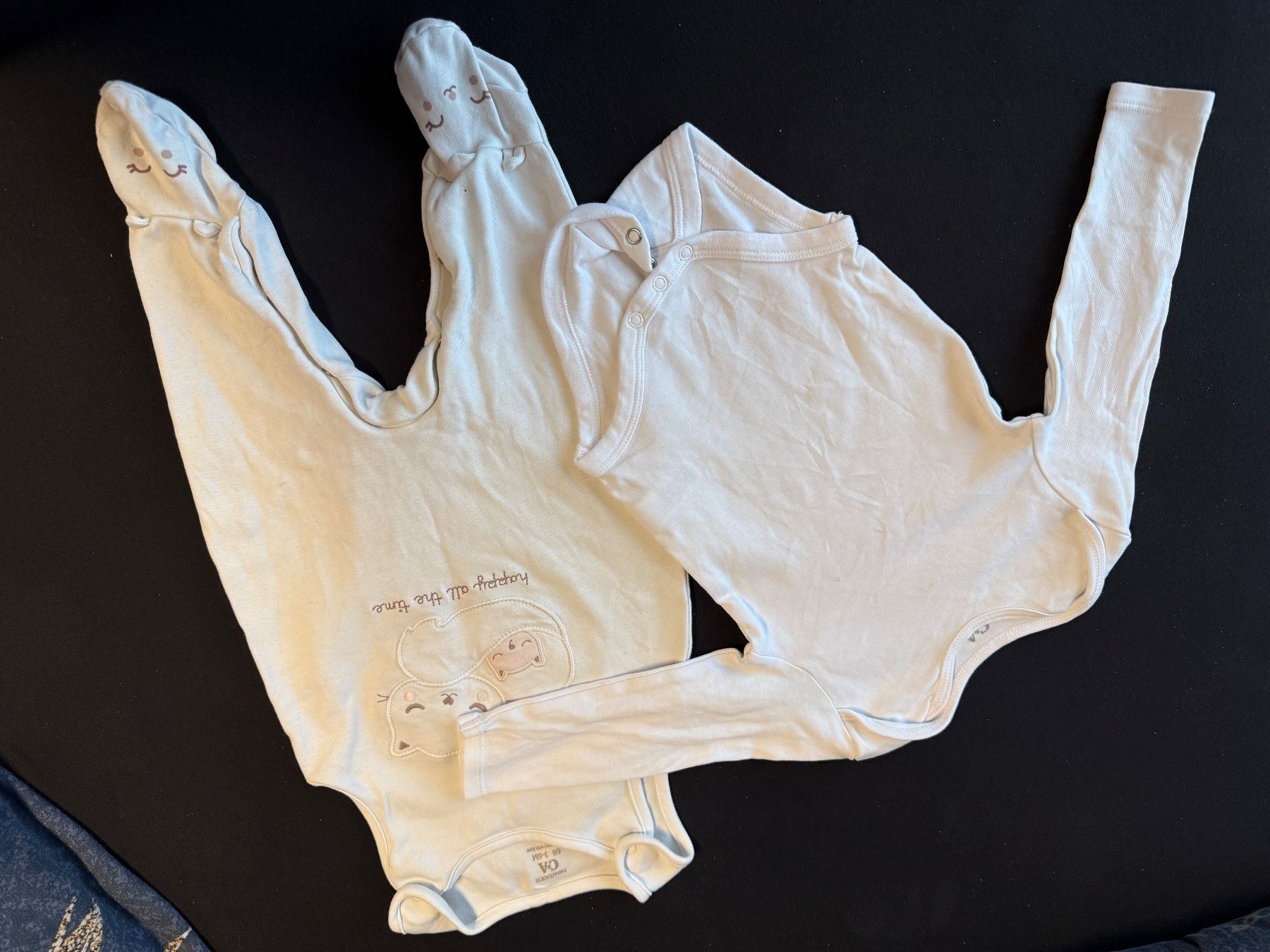 Pyjamas: Body und Strampler Gr.6-9M / 74 – D'occasion à Bettwiesen par Maori6