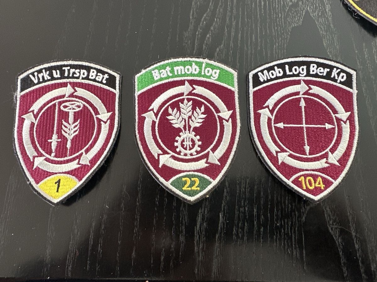 Schweizer Armee Toppe: Arme – Usato da Morbio Inferiore venduto da Ecod