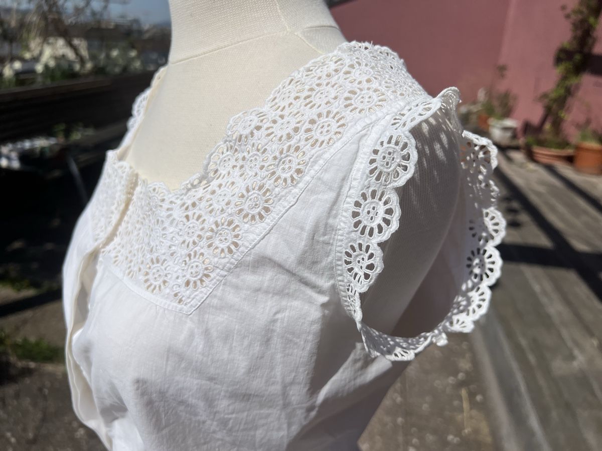 Top: Antikes Top Dirdnl-Stil – Usato da Zürich venduto da san_5ywy 2