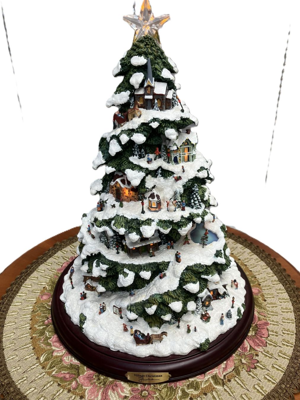 Tutte le decorazioni: Beleuchteter Weihnachtsbaum, "village christmas" – Usato da Luzern venduto da FeU