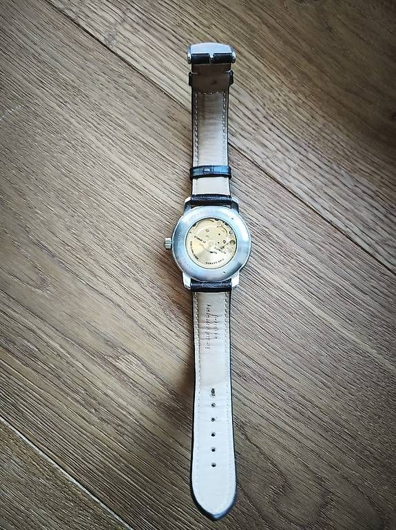 Zeppelin Montres: Schöne Zeppelin - Uhr mit Garantie – D'occasion à Seuzach par Evgenij 1