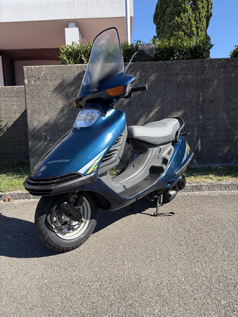 Honda Scooter: Honda Spacy 125 – Usato da Däniken SO venduto da km87