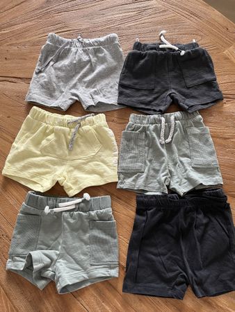 Kurze Hosen Baby Gr. 68 "NEU"