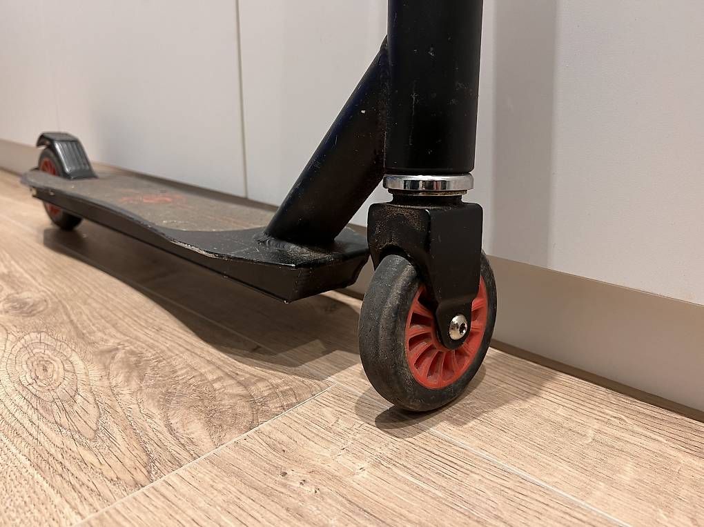 Véhicules pour enfants: Scooter für Kinder – D'occasion à Dübendorf par giuseppe3101 3