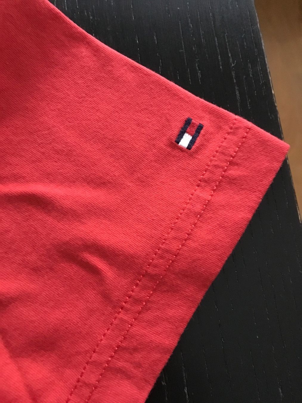 Tommy Hilfiger T-shirt: T-Shirt TOMMY HILFIGER – Usato da Regensdorf venduto da scheissspiel 3