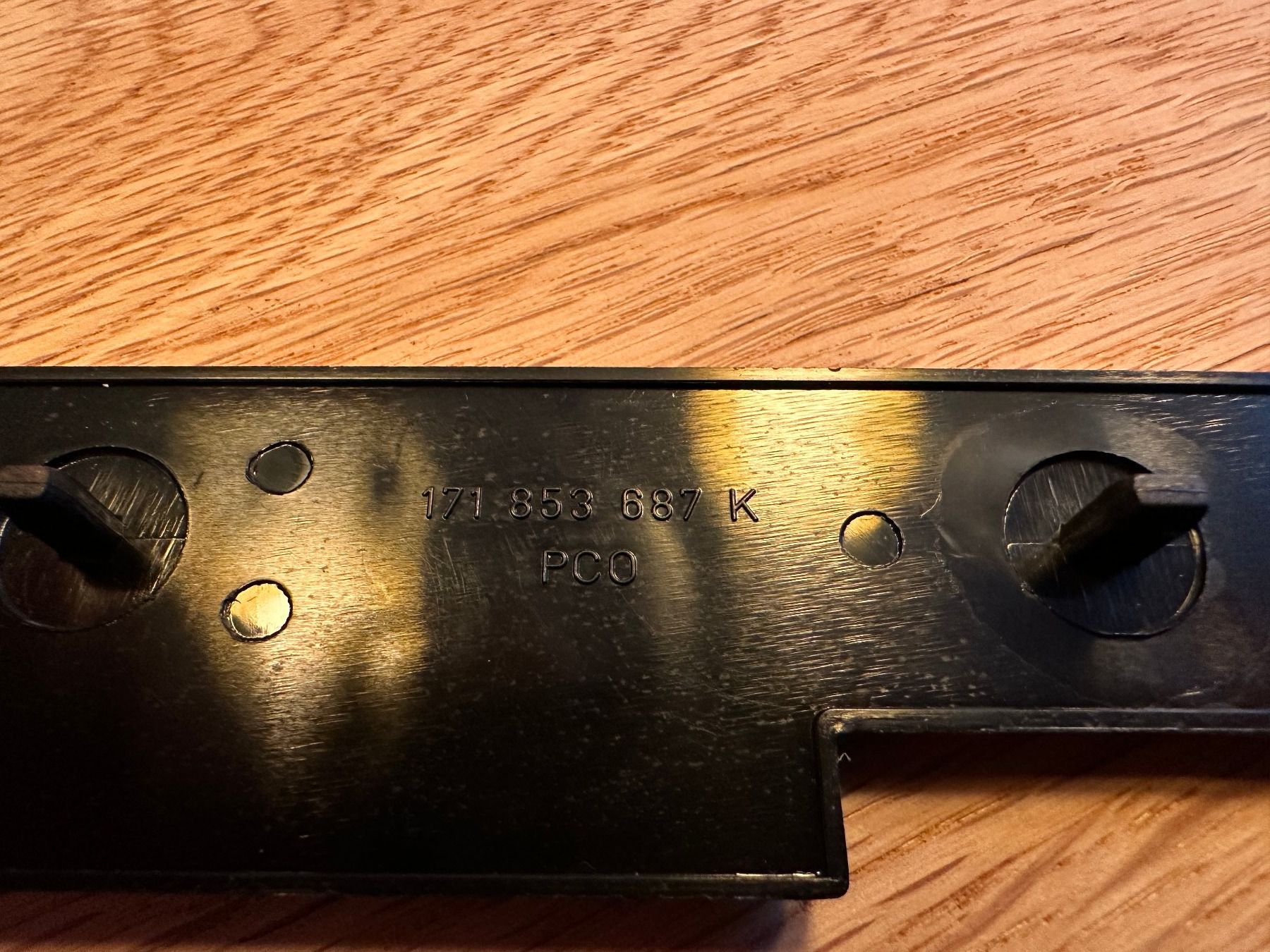 VW Tutti pezzi di ricambio auto: VW Golf GTI Emblem – Nuovo (secondo la descrizione) da Alpnachstad venduto da Rucksack10 2