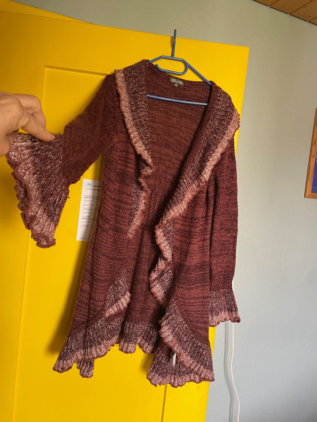 Lotti di vestiti: 2 Pullower - unisex, eine Damen-Strickjacke. Ungetragen. – Usato da Biberist venduto da LASCHINDELEGI