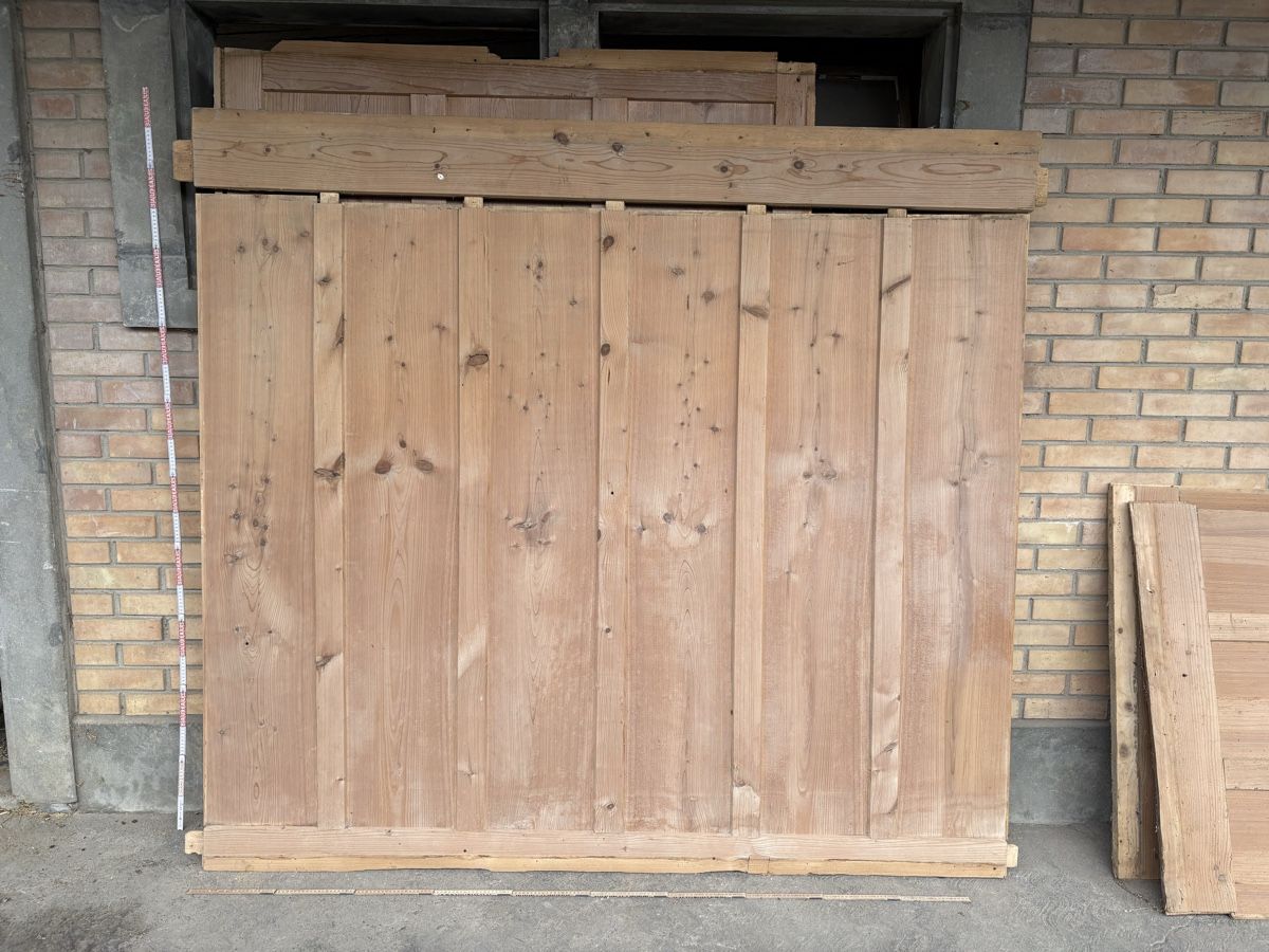 Articles en bois: Antik-Holz-Vertäfelung – Défectueux à Gurbrü par Vogel027 1