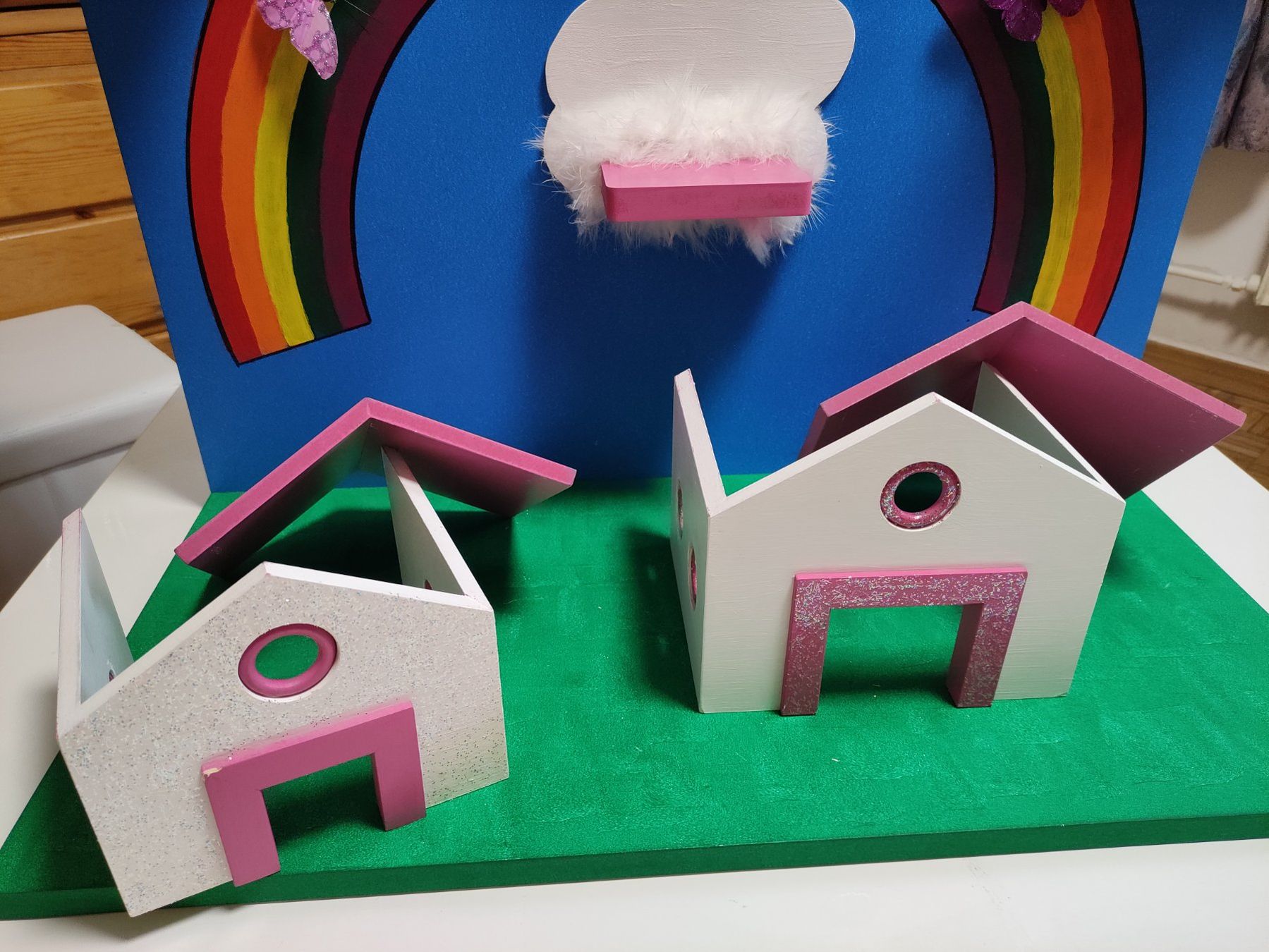 Spielzeuge: Einhorn Station / Bauernhof Eigenbau 72x58 cm – Gebraucht aus Münchwilen TG von Ingi5 1