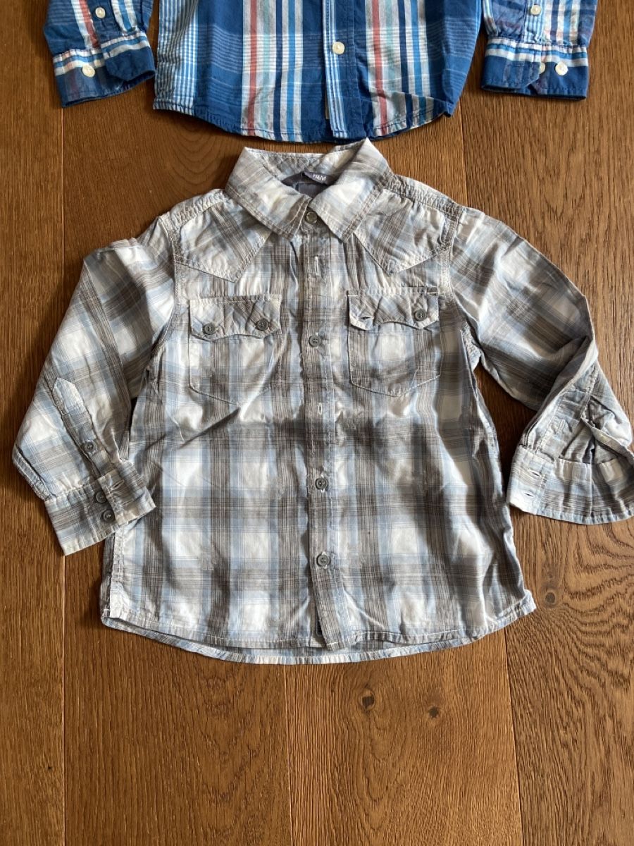 Camicie, T-shirt & Polo: 2 Langarm Hemden Gr.104/110 – Usato da Pratteln venduto da Nala78 1