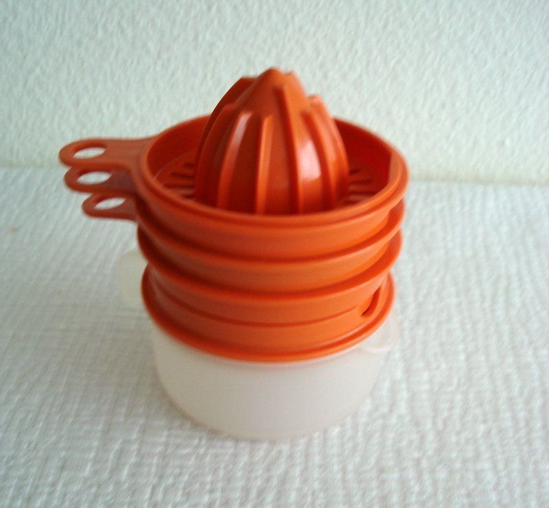 Tupperware Contenitori & Simili: Tupperware Küchenperle 3 in & , Massbecher 3er Set – Usato da Regensdorf venduto da anna059 1