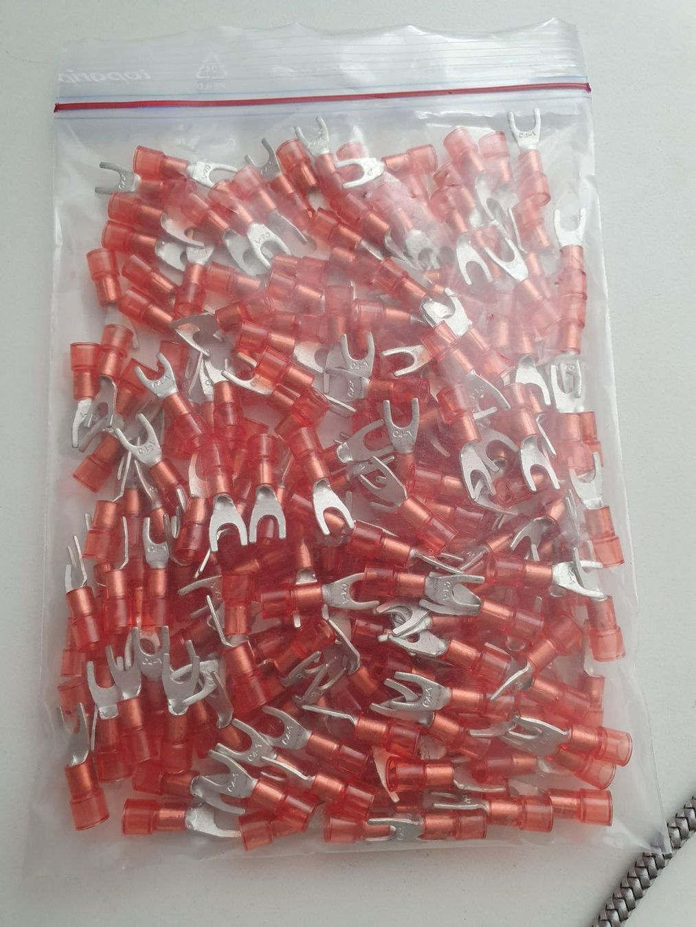 Tutti gli attrezzi: Quetschkabelschuhe Gabelform mit PC-Isolation BN22511 200St – Nuovo e nell'imballaggio originale da Zürich venduto da eymen20 1