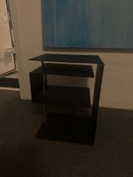 Schwarzer Beistelltisch aus Metall