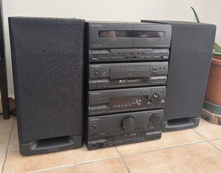 Pioneer Lettore multimediale & Streamer: Pioneer Stereo Vintage anni '90 – Usato da S. Pietro venduto da pap_nd2w