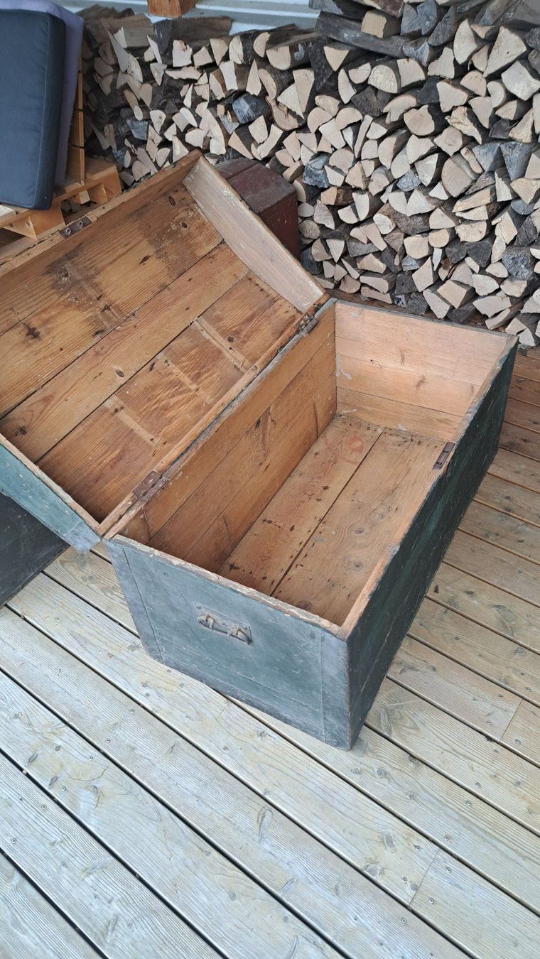 Truhen: Alte Holztruhe – Gebraucht aus Detligen CH von dav_2ynw 2