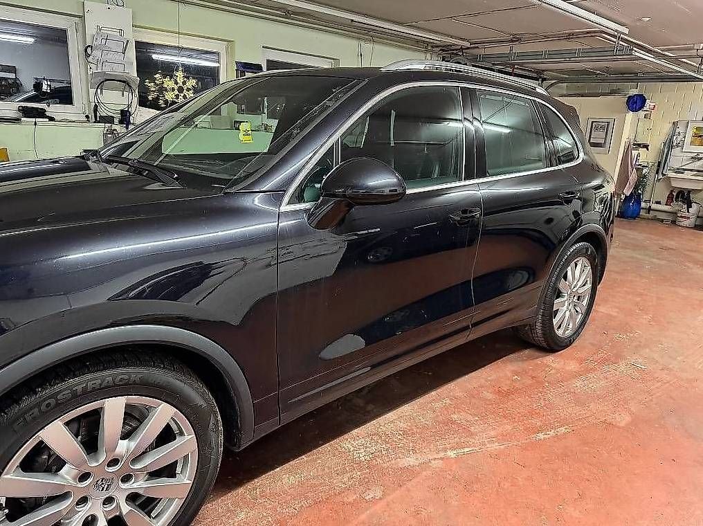 Autos: Porsche Cayenne 3.0 – Gebraucht aus Chur von Cardinal1 1