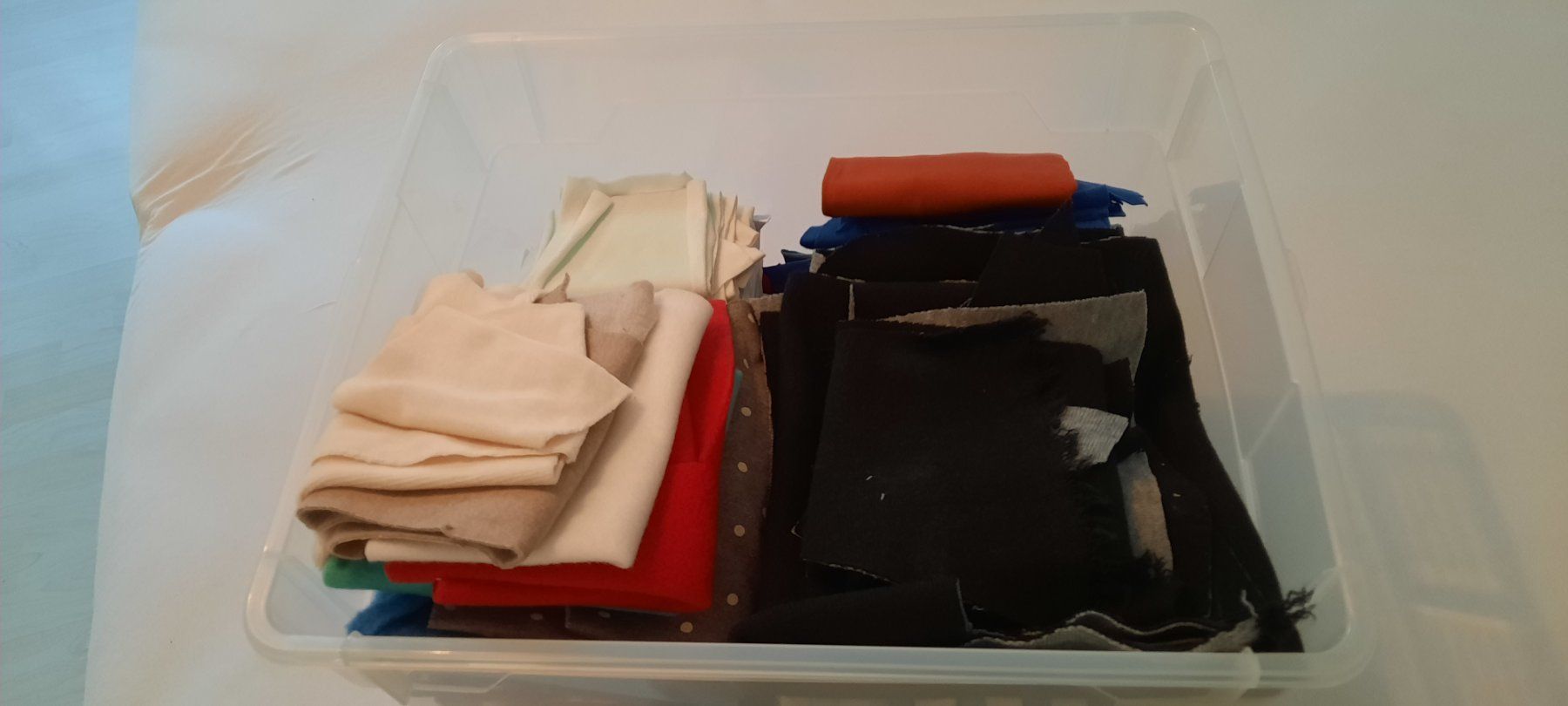 Stoffe: Stoffreste Packet, diverse Farben, Materialien und Muster – Neu (gemäss Beschreibung) aus Uetendorf von Neidem 9
