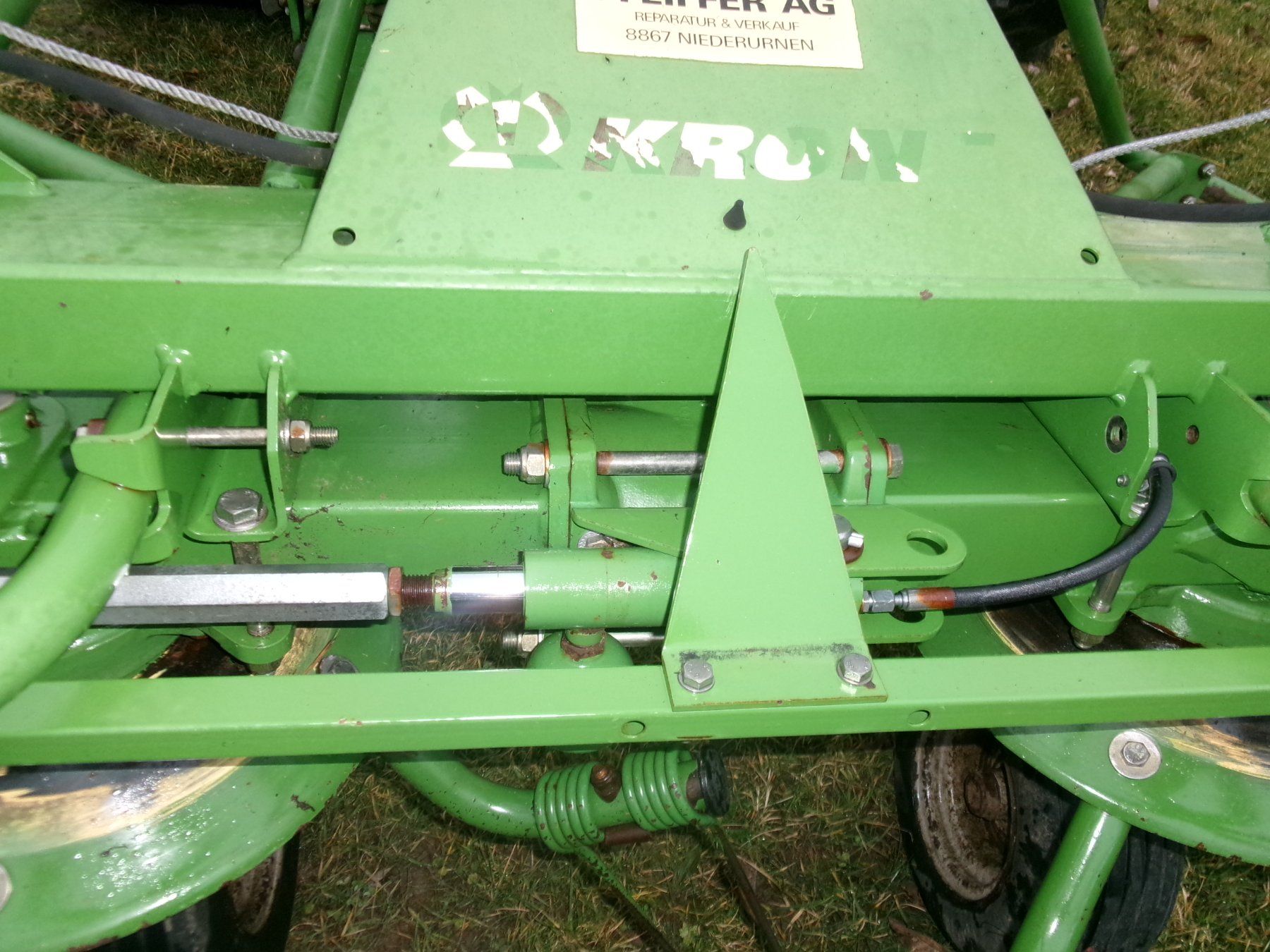 Krone Tutte le macchine: Krone - Kreiselheuer - Heuerntemaschine – Usato da Eschenbach SG venduto da GM-29 2