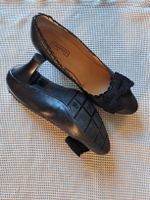 Scarpe décolleté Carraro nere con fiocco in pelle