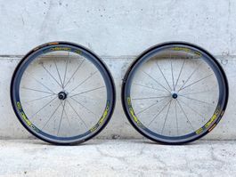 MAVIC COSMIC 28" Clincher Laufradsatz LRS TOPZUSTAND 2608