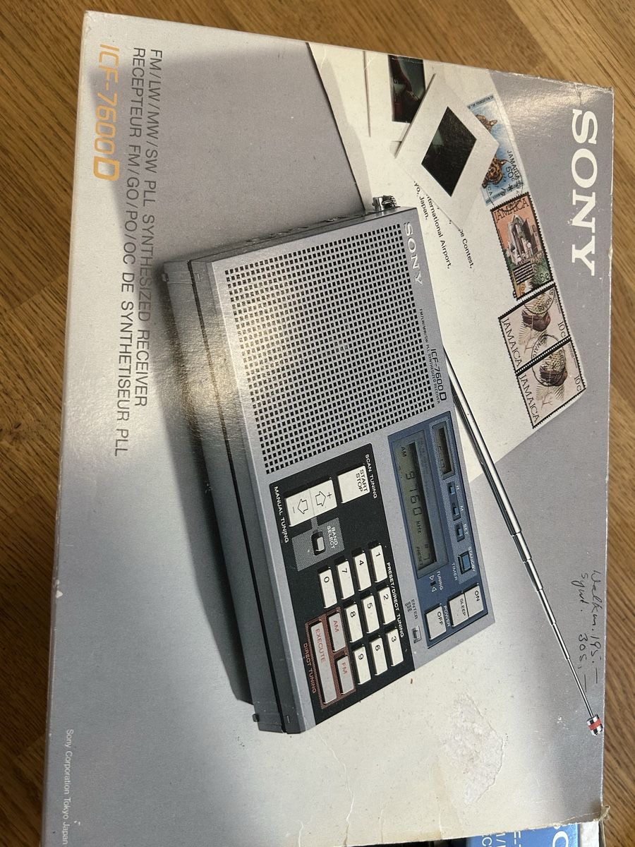 Sony Radio: Weltempfänger Sony ICF-7600D mit Originalverpackung – Usato da Zürich venduto da BashasBrockenhaus