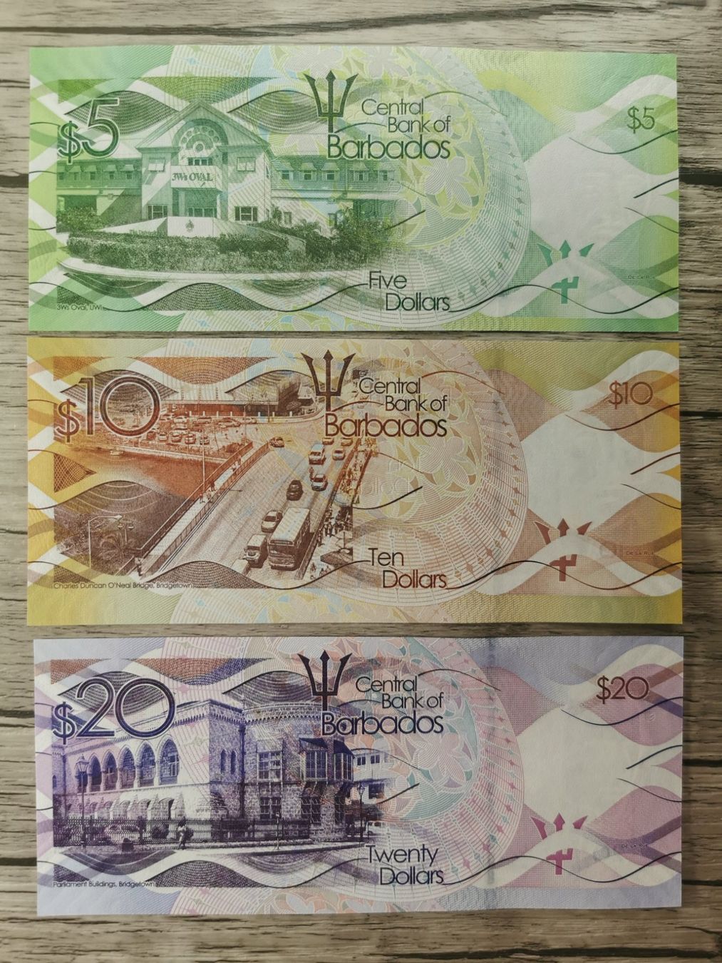 Banconote: Barbados 5, 10 & 20 Dollars UNC "Haynes" – Nuovo (secondo la descrizione) da Cousset venduto da Patricio77 1