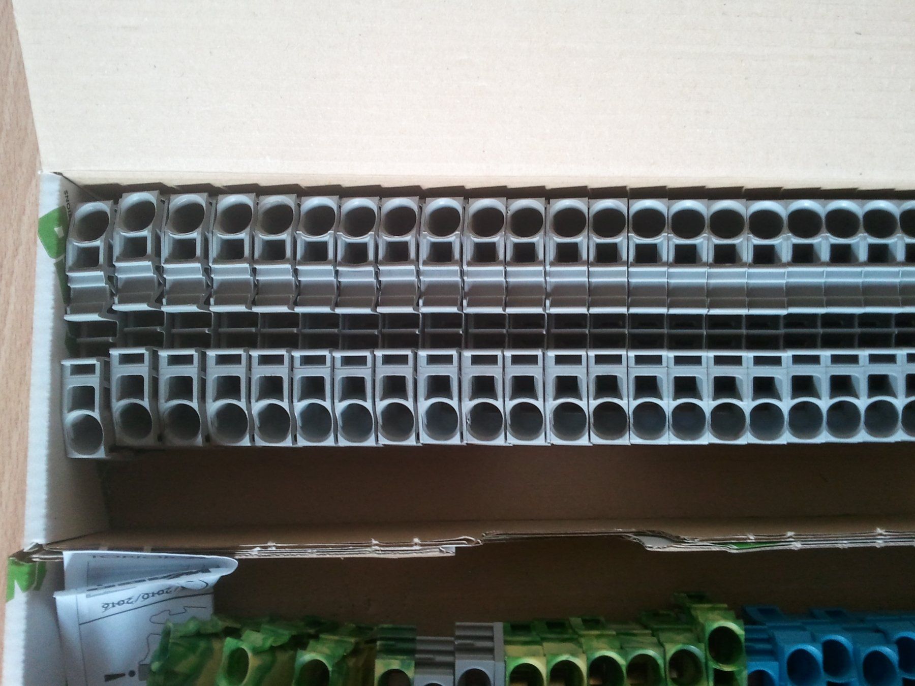 Componenti elettronici: Elektrotechnische Verbinder. – Nuovo e nell'imballaggio originale da Beatenberg venduto da fancy10 3