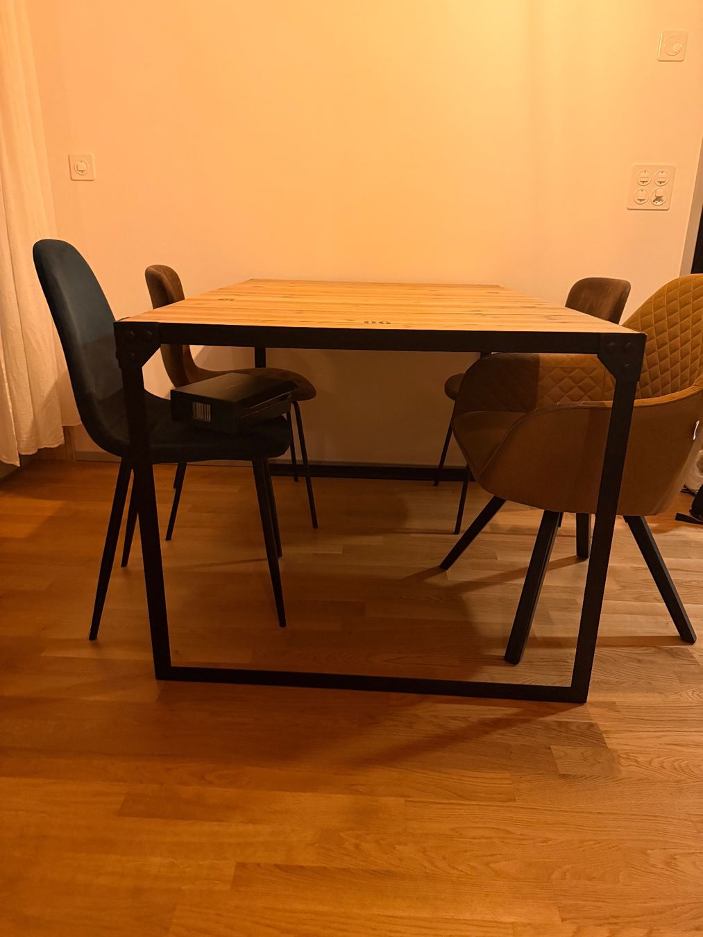 Maisons du monde Tavoli: Esstisch – Usato da Winterthur venduto da Na89 1
