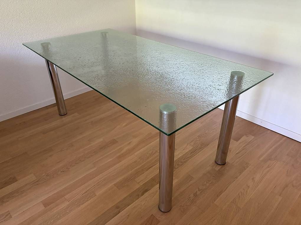 Tische: Glastisch – Gebraucht aus Zürich von Yanick105