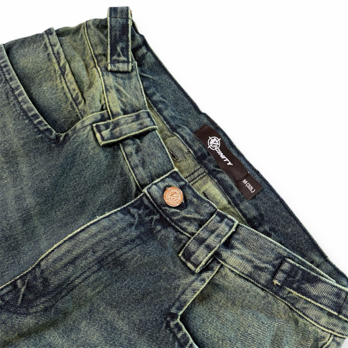 Jeans: Vicinity Jeans mit grüner Waschung – Usato da Balzers venduto da von_9pyc 1