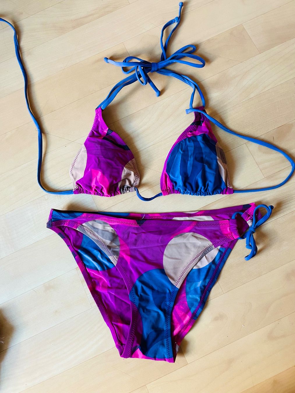 Badekleider & Bikinis: Kleiderpakete (5 Bikini set S/36) – Gebraucht aus Zürich von Angela_Fashion_Lover 1