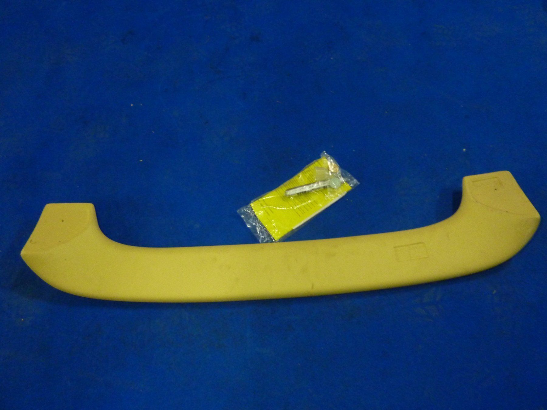 Volvo Toutes les pièces auto: Dachspoiler Volvo V40 1998 - 2004 – Neuf avec emballage d'origine à Gwatt (Thun) par Bilsport 1