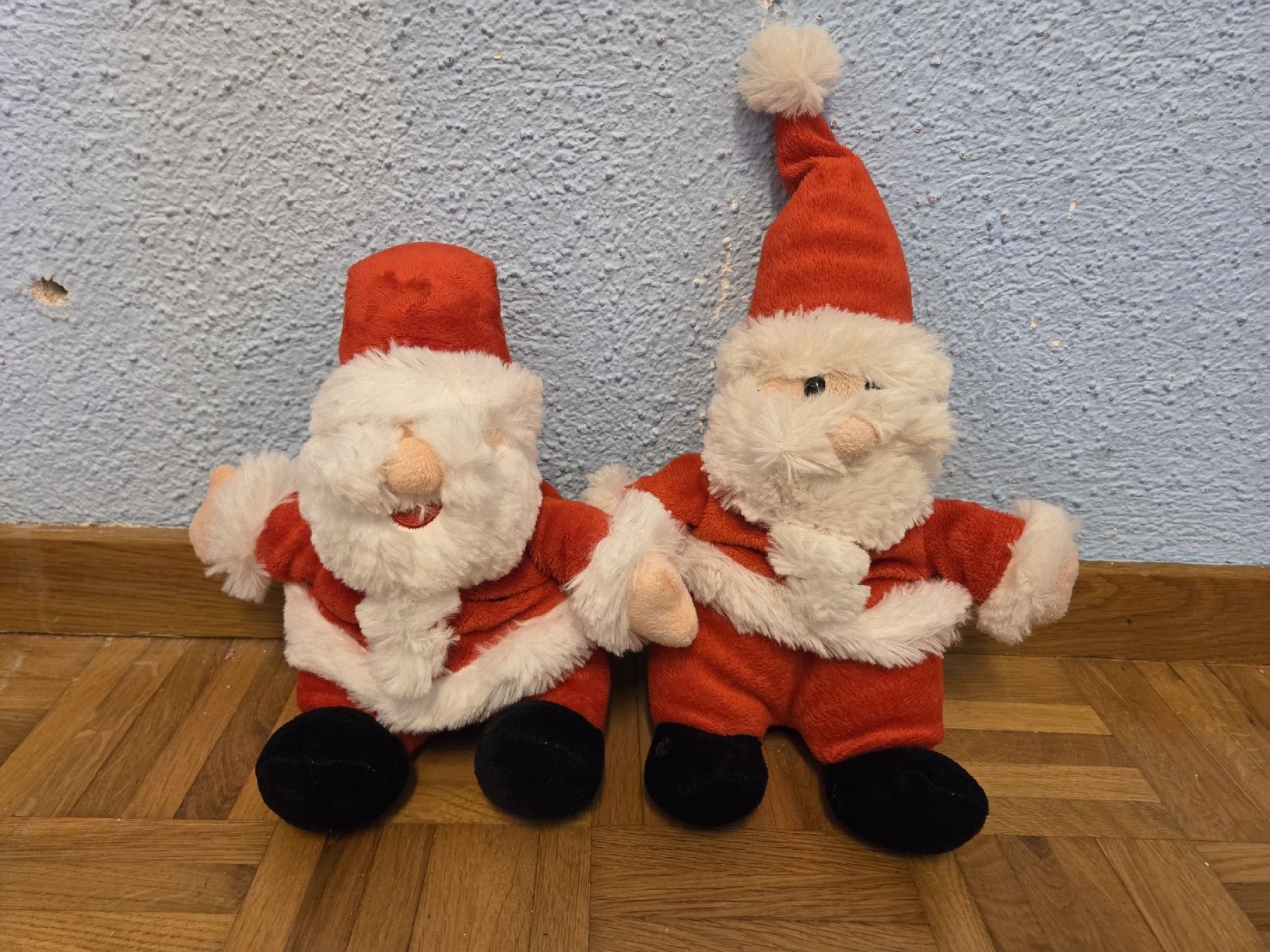 Jouets: 9 Samichlausmützen und e Chläuse – D'occasion à Oberrieden par Naklesu71 1