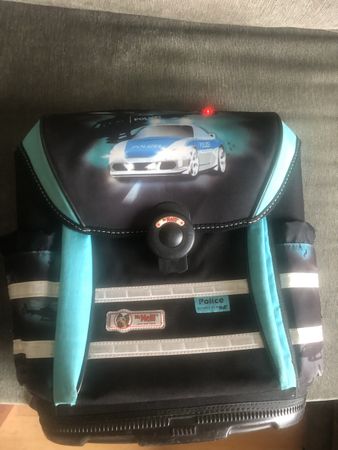 Schulthek  Police Motiv