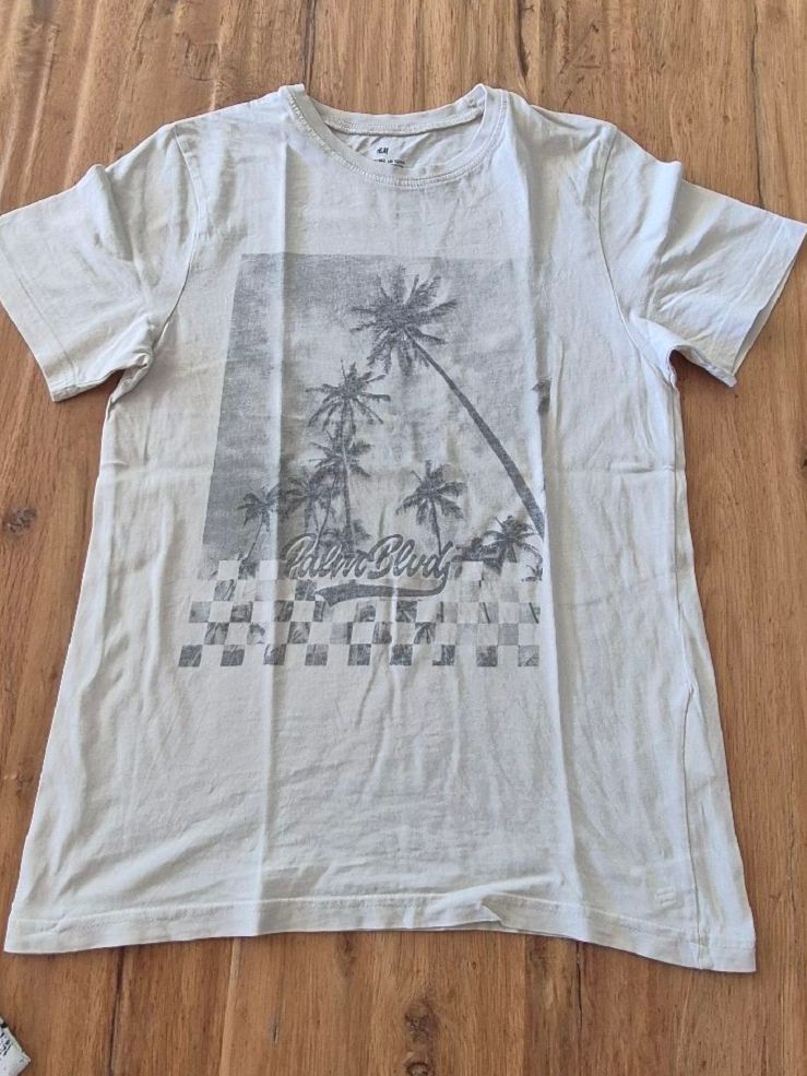 H&M Kleiderpakete: 146/152- Grösse, 4er SET kurzarm Shirt – Gebraucht aus Nottwil von echtMOMO 5