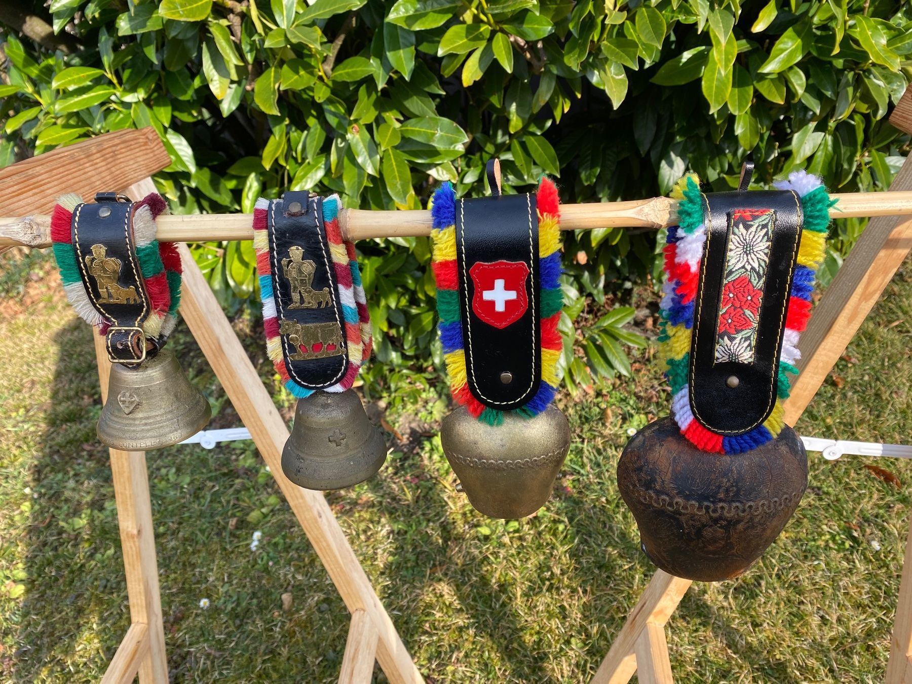Glocken & Treicheln: 4 schöne Appenzeller Glocken / Treicheln – Gebraucht aus Feldbach von Fea1 1