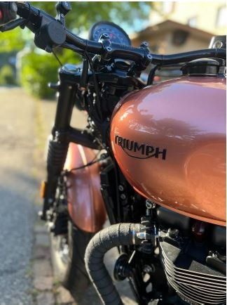 Triumph Cruisers: Triumph Bonneville Speedmaster mit sehr aufwendigem Umbau – D'occasion à Lostorf par ilgustolino 2